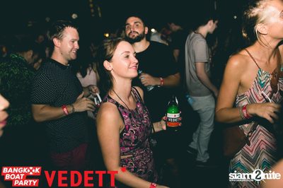 Vedett pres. Bangkok Boat Party on Chao Praya River — photo 33