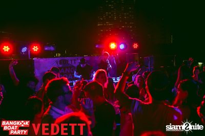 Vedett pres. Bangkok Boat Party on Chao Praya River — photo 38