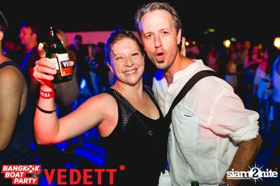 Vedett pres. Bangkok Boat Party on Chao Praya River — photo 39