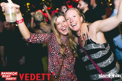 Vedett pres. Bangkok Boat Party on Chao Praya River — photo 55