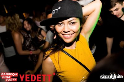 Vedett pres. Bangkok Boat Party on Chao Praya River — photo 59