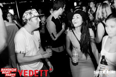Vedett pres. Bangkok Boat Party on Chao Praya River — photo 71