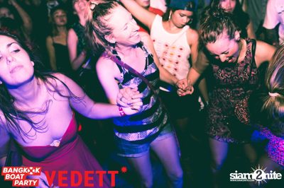 Vedett pres. Bangkok Boat Party on Chao Praya River — photo 82
