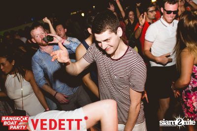 Vedett pres. Bangkok Boat Party on Chao Praya River — photo 105
