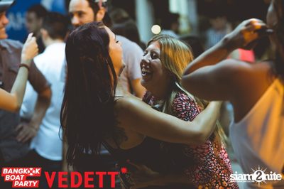 Vedett pres. Bangkok Boat Party on Chao Praya River — photo 117