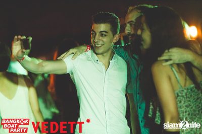 Vedett pres. Bangkok Boat Party on Chao Praya River — photo 133