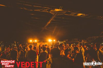 Vedett pres. Bangkok Boat Party on Chao Praya River — photo 136