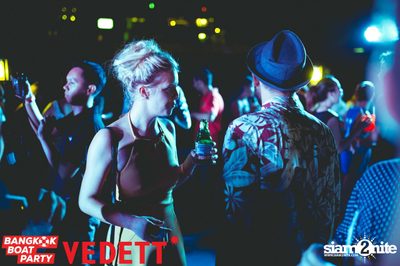 Vedett pres. Bangkok Boat Party on Chao Praya River — photo 139