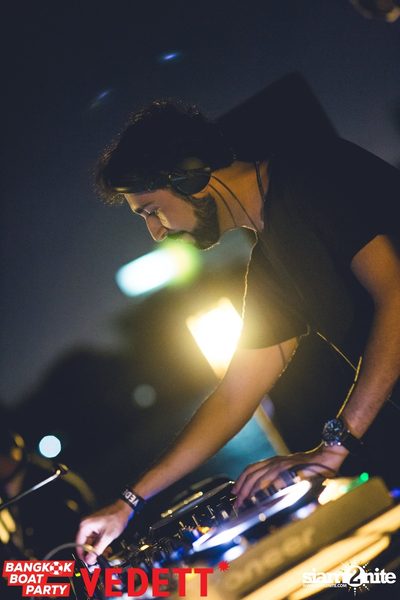 Vedett pres. Bangkok Boat Party on Chao Praya River — photo 192