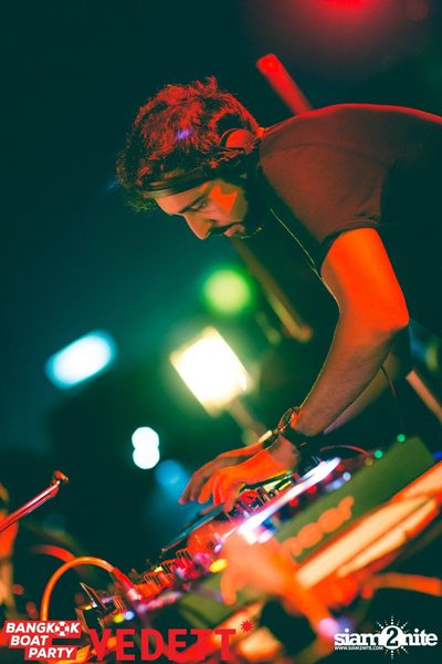 Vedett pres. Bangkok Boat Party on Chao Praya River — photo 193