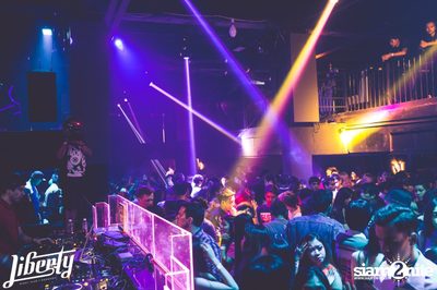 Julian Jordan at Liberty Club, Liberty Plaza Building — photo 6