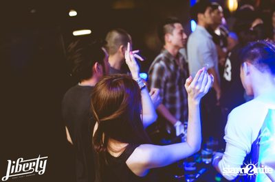 Julian Jordan at Liberty Club, Liberty Plaza Building — photo 20