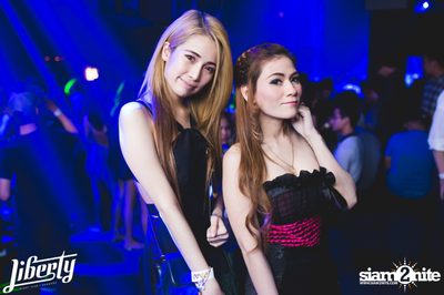 Julian Jordan at Liberty Club, Liberty Plaza Building — photo 21