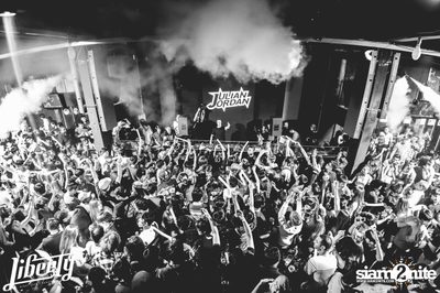 Julian Jordan at Liberty Club, Liberty Plaza Building — photo 28