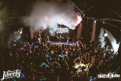 Julian Jordan at Liberty Club, Liberty Plaza Building — photo 29
