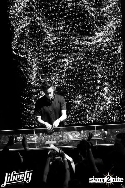 Julian Jordan at Liberty Club, Liberty Plaza Building — photo 31