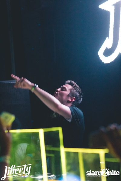 Julian Jordan at Liberty Club, Liberty Plaza Building — photo 32