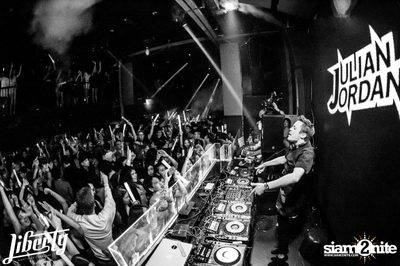 Julian Jordan at Liberty Club, Liberty Plaza Building — photo 43