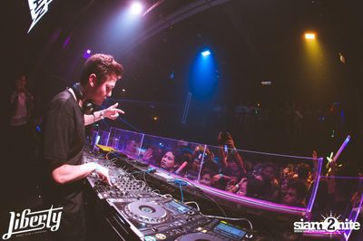 Julian Jordan at Liberty Club, Liberty Plaza Building — photo 49