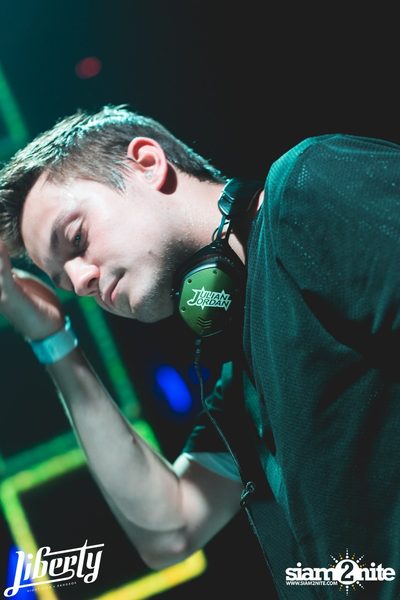 Julian Jordan at Liberty Club, Liberty Plaza Building — photo 51