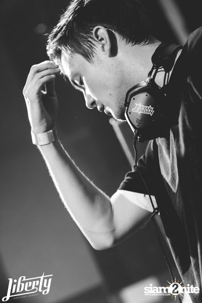 Julian Jordan at Liberty Club, Liberty Plaza Building — photo 52