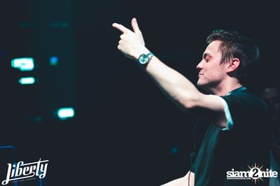 Julian Jordan at Liberty Club, Liberty Plaza Building — photo 54