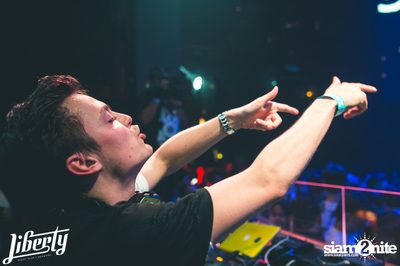 Julian Jordan at Liberty Club, Liberty Plaza Building — photo 56