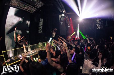 Julian Jordan at Liberty Club, Liberty Plaza Building — photo 59