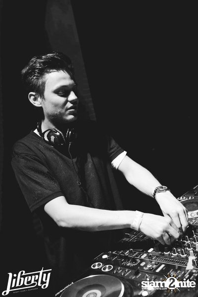 Julian Jordan at Liberty Club, Liberty Plaza Building — photo 61