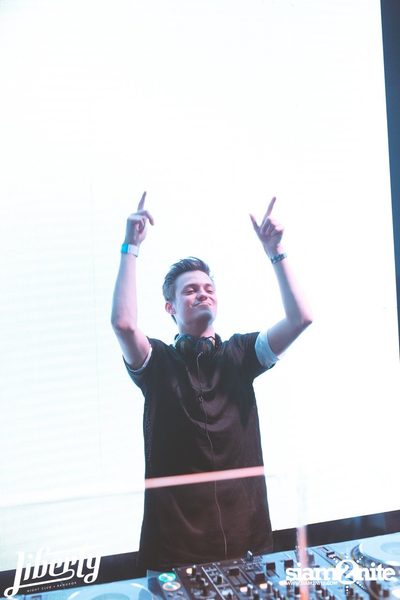 Julian Jordan at Liberty Club, Liberty Plaza Building — photo 67