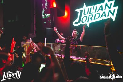 Julian Jordan at Liberty Club, Liberty Plaza Building — photo 109
