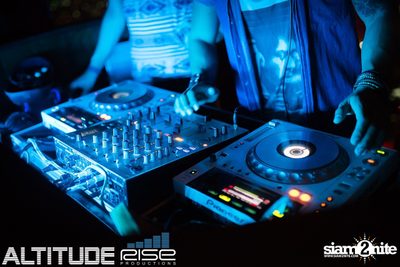 ALTITUDE Exclusive at Octave Rooftop Lounge & Bar — photo 63