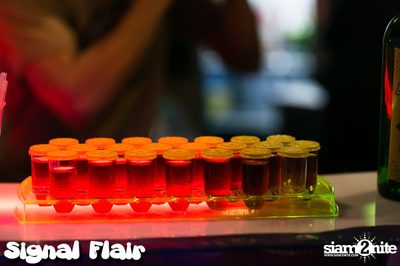 Signal Flair - Look Out at L After Club, Thonglor — photo 5