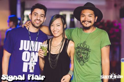 Signal Flair - Look Out at L After Club, Thonglor — photo 12