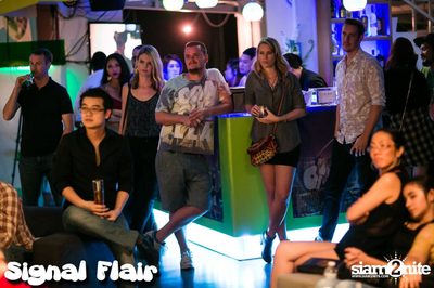 Signal Flair - Look Out at L After Club, Thonglor — photo 78