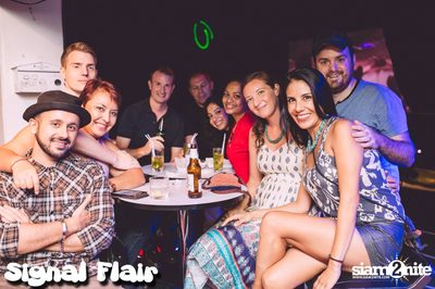 Signal Flair - Look Out at L After Club, Thonglor — photo 136