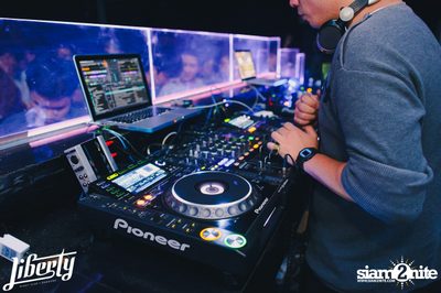Saturday Night at Liberty Club, Liberty Plaza Thonglor — photo 51