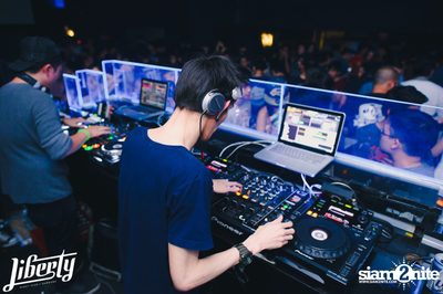 Saturday Night at Liberty Club, Liberty Plaza Thonglor — photo 65