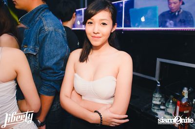 Saturday Night at Liberty Club, Liberty Plaza Thonglor — photo 91