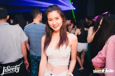 Saturday Night at Liberty Club, Liberty Plaza Thonglor — photo 95