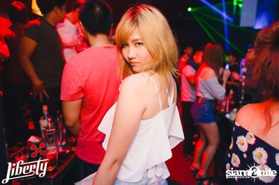Saturday Night at Liberty Club, Liberty Plaza Thonglor — photo 107