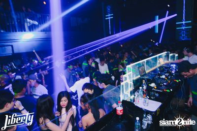 Saturday Night at Liberty Club, Liberty Plaza Thonglor — photo 147