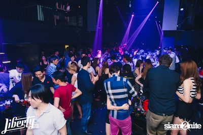 Saturday Night at Liberty Club, Liberty Plaza Thonglor — photo 278