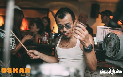 NUM T-BONE LIVE at Oskar Bistro, Sukhumvit Soi 11 — photo 36