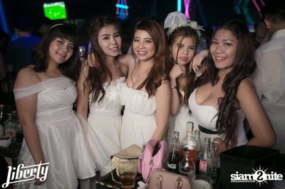 Saturday Night at Liberty Club, Liberty Plaza Thonglor — photo 43