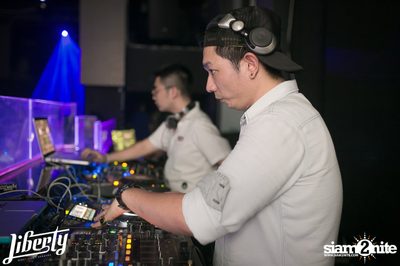 Saturday Night at Liberty Club, Liberty Plaza Thonglor — photo 58