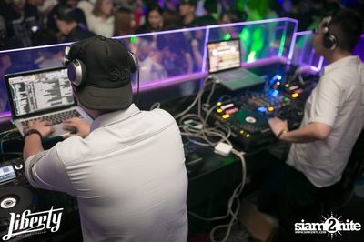 Saturday Night at Liberty Club, Liberty Plaza Thonglor — photo 60