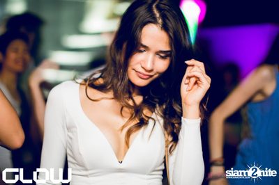 INTO THE GROOVE at Bangkok’s #1 underground club GLOW — photo 124