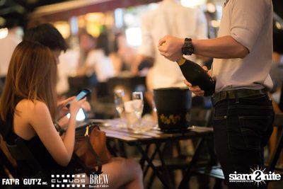 Seenspace Invasion at Clouds, Fat'R Gut'z and BREW Beers & Ciders — photo 16