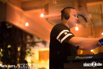 Seenspace Invasion at Clouds, Fat'R Gut'z and BREW Beers & Ciders — photo 20